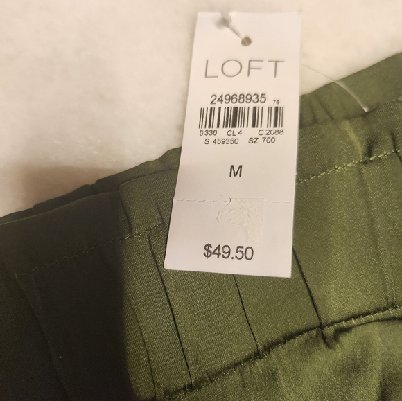 Loft olive skirt satin nwt - Picture 2 of 2